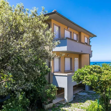 Marequi By Interhome